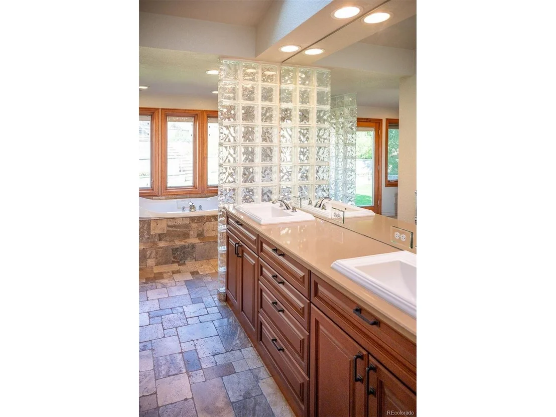 Photo of 2289 Old Quarry Rd