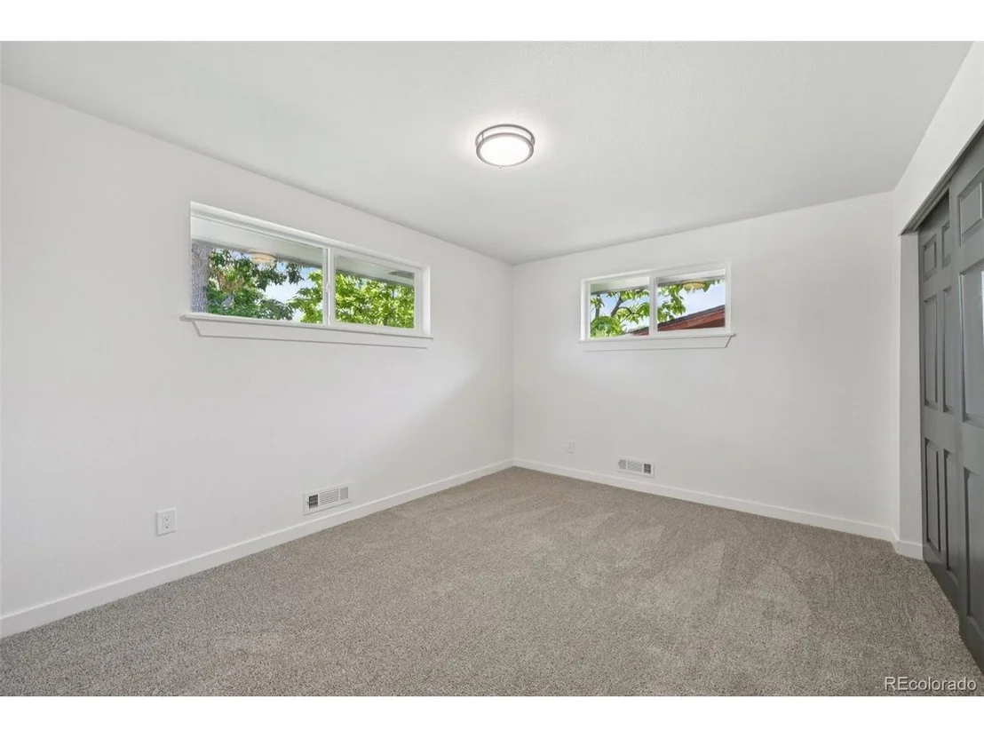 Photo of 169 Yates St
