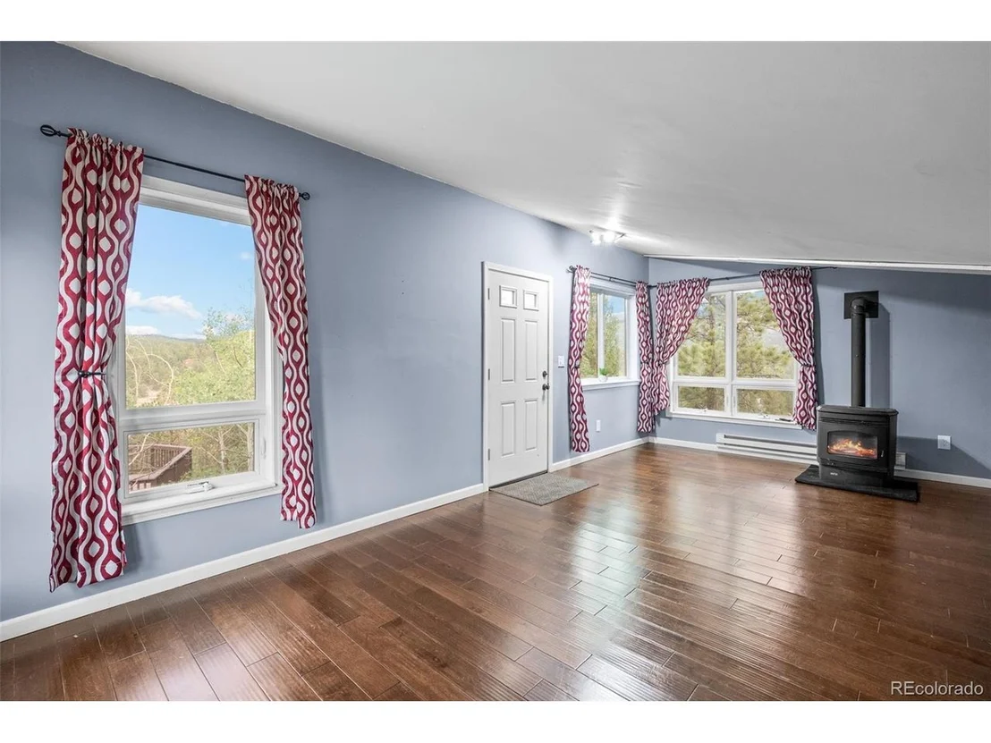 Photo of 33678 Jenifer Rd