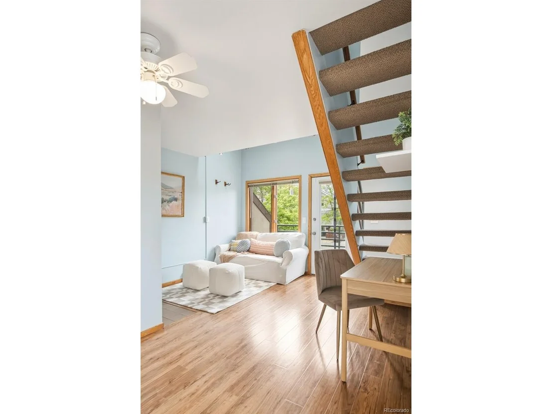 Photo of Unit 13 at 1825 Marine St