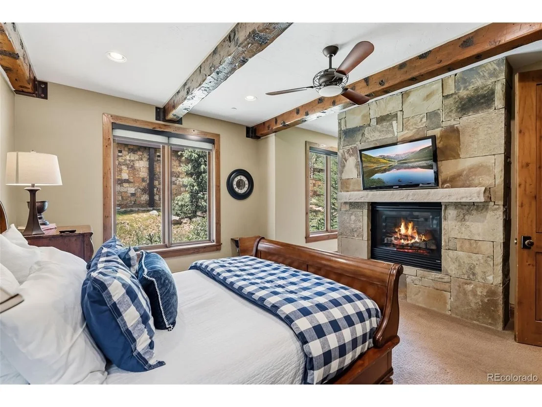 Photo of 560 Beeler Pl