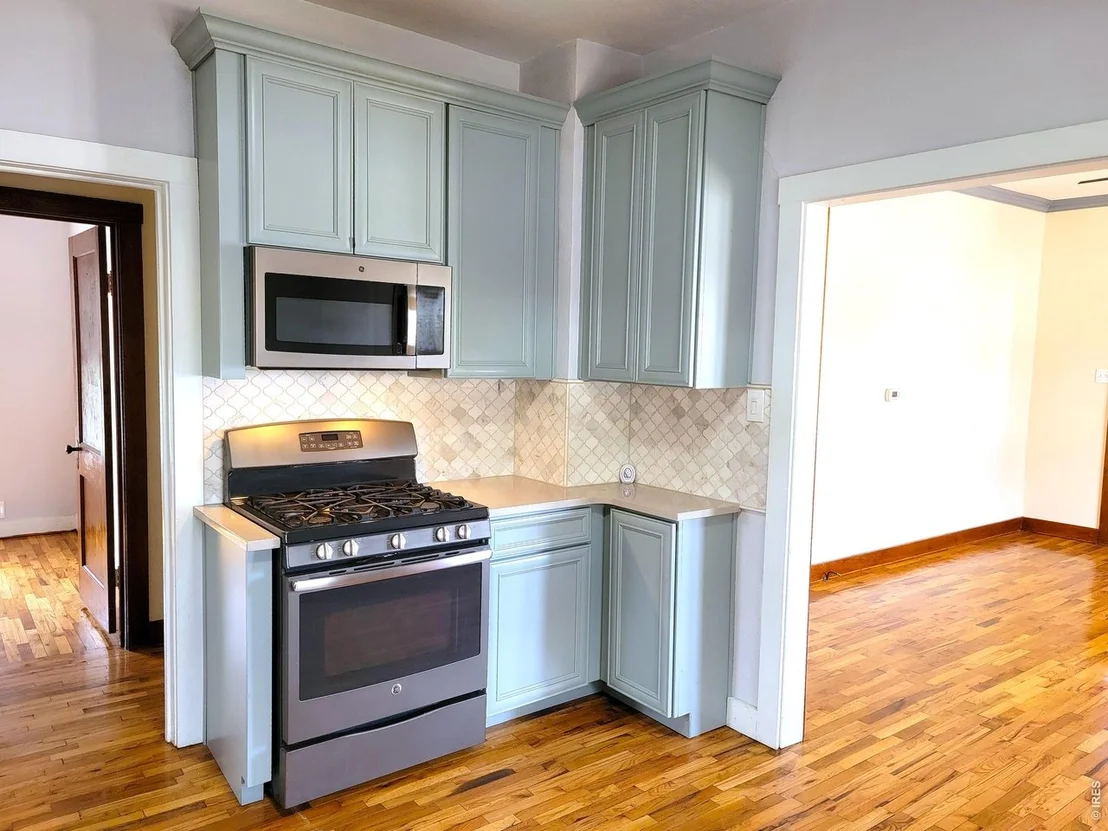 Photo of 130 N 2nd Ave