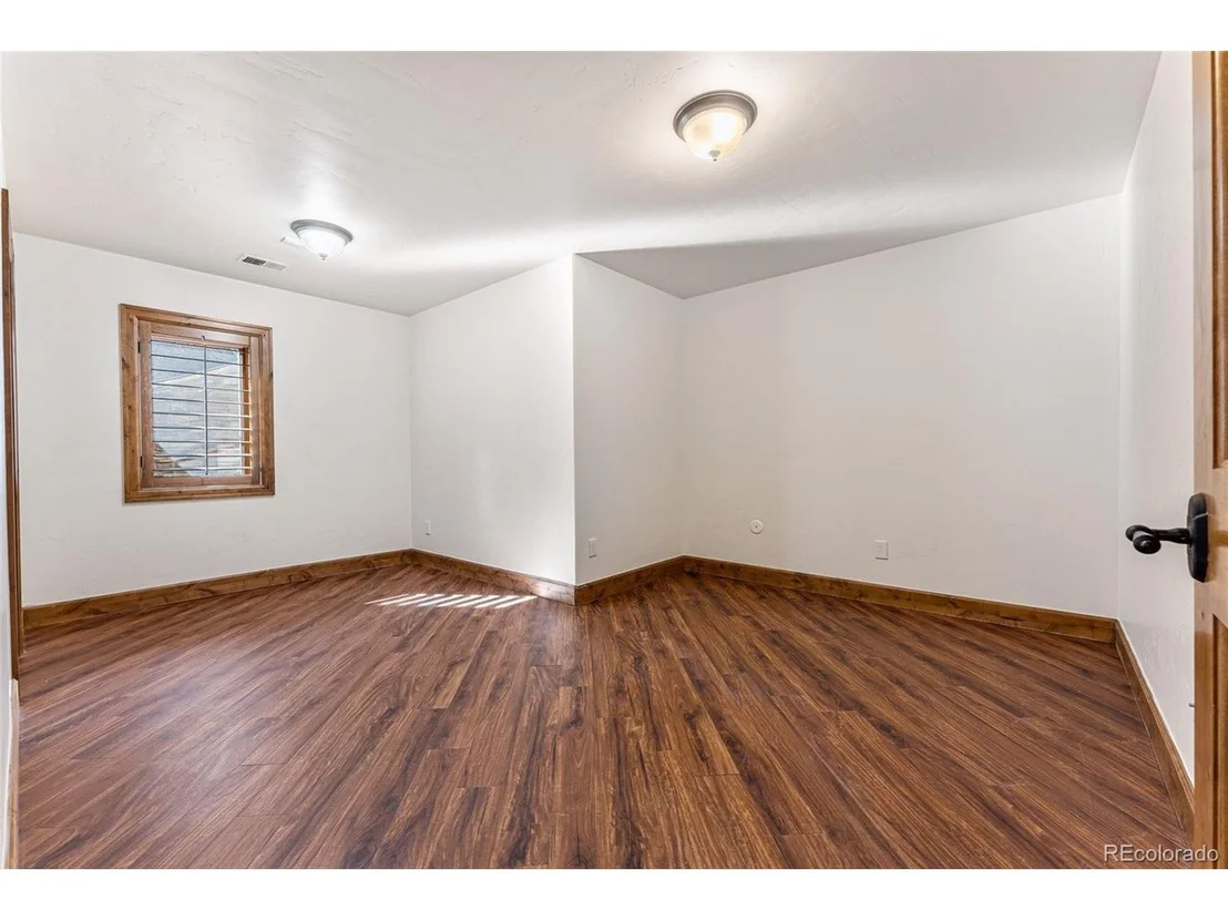 Photo of 2392 Saddleback Dr