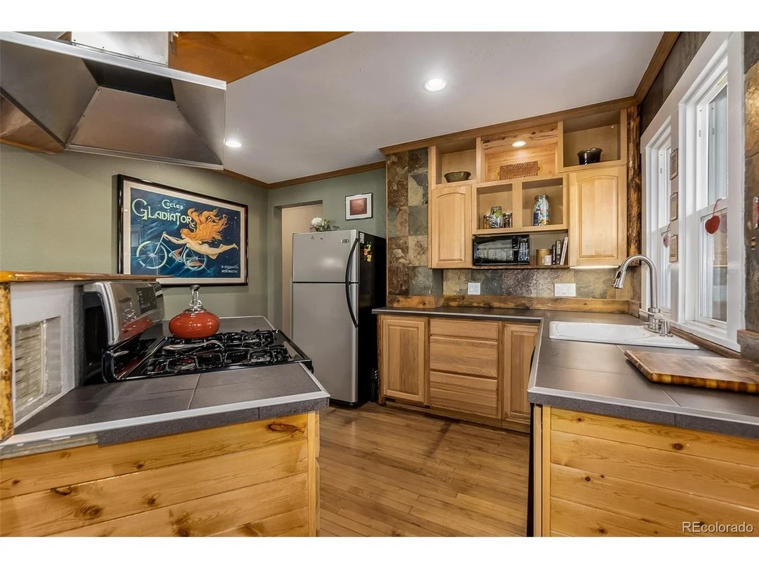 Photo of 3680 Everett Dr