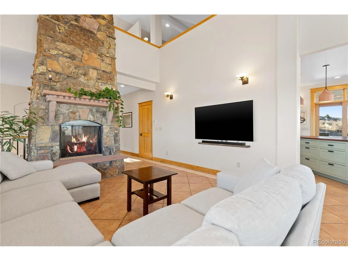 Photo of 11683 Pointe View Dr