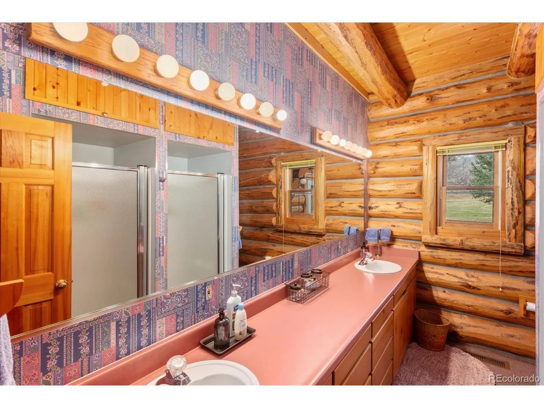 Photo of 1423 County Road 192