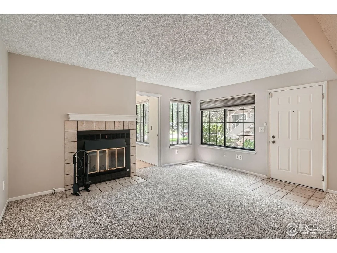 Photo of Unit D at 4767 White Rock Cir
