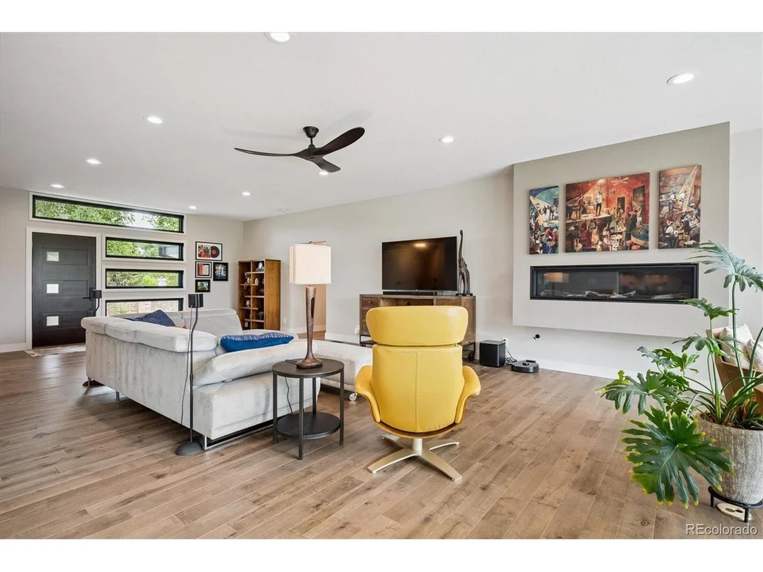 Photo of 31 Skyline Dr