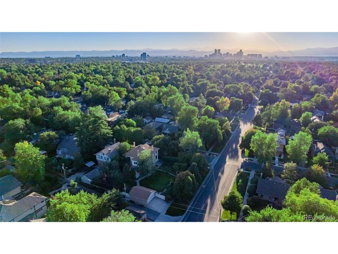 Photo of 2582 Eudora St