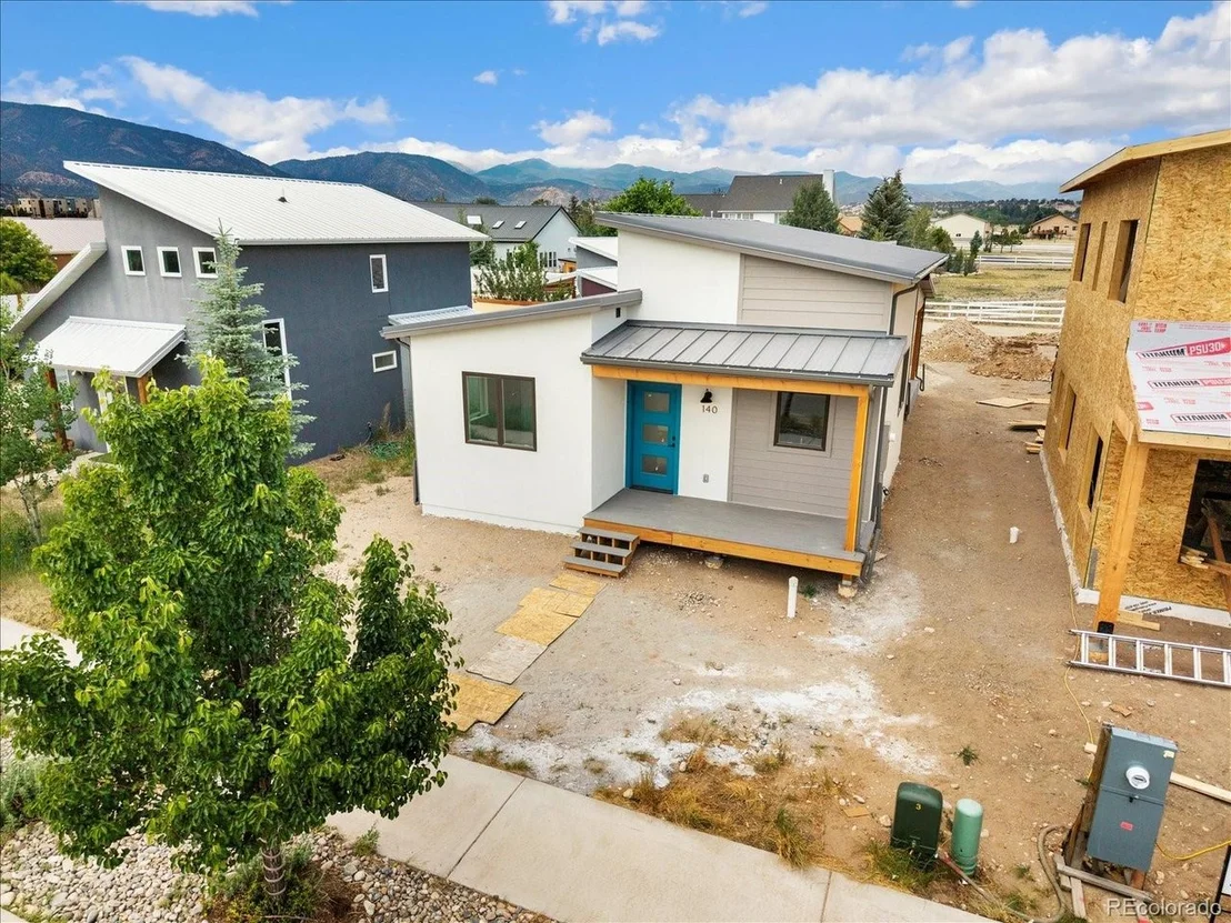 Photo of 140 Mesa View Ln