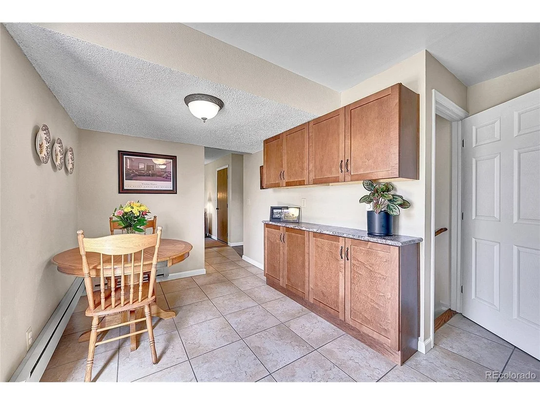 Photo of 1093 Lilac Cir