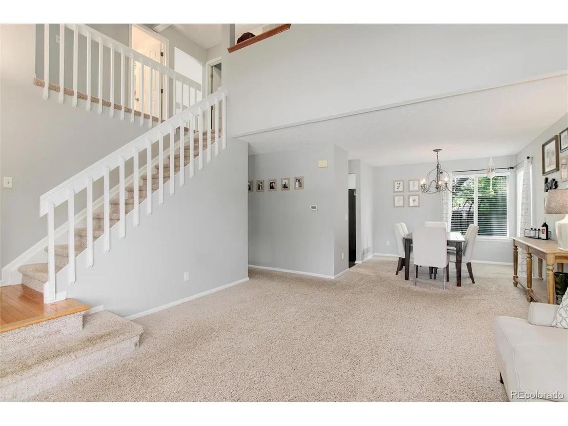 Photo of 882 Garden Dr