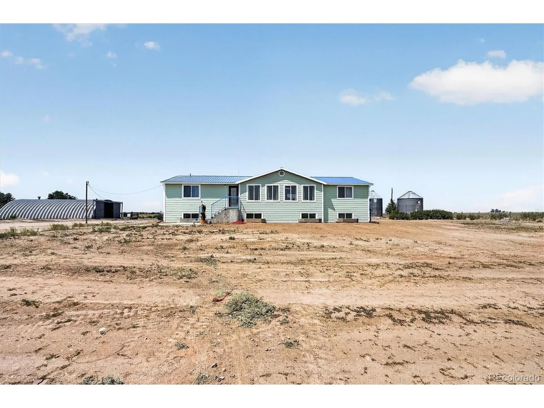 Photo of 32189 County Road 16