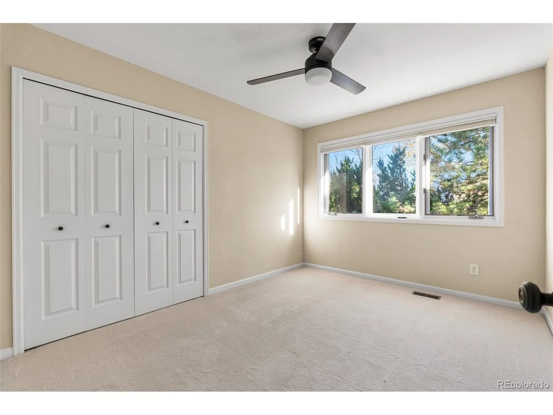 Photo of 5220 Desert Pine Ct
