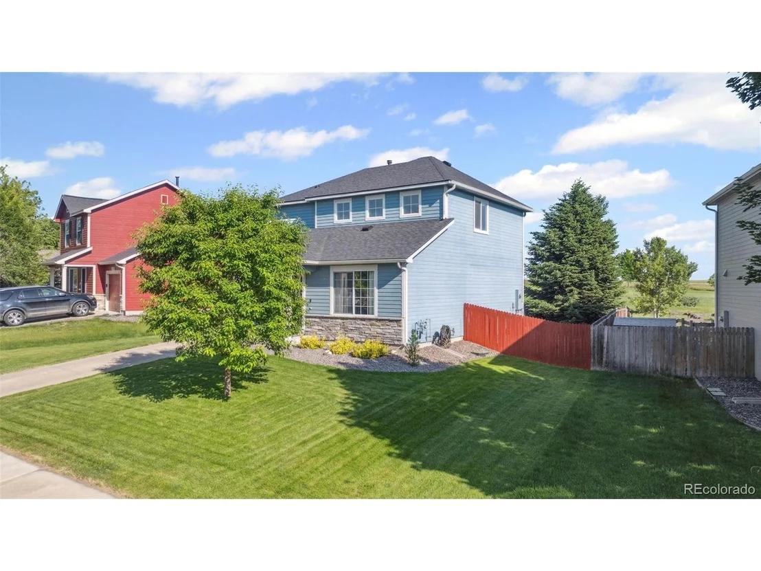 Photo of 7977 Emerson Ave