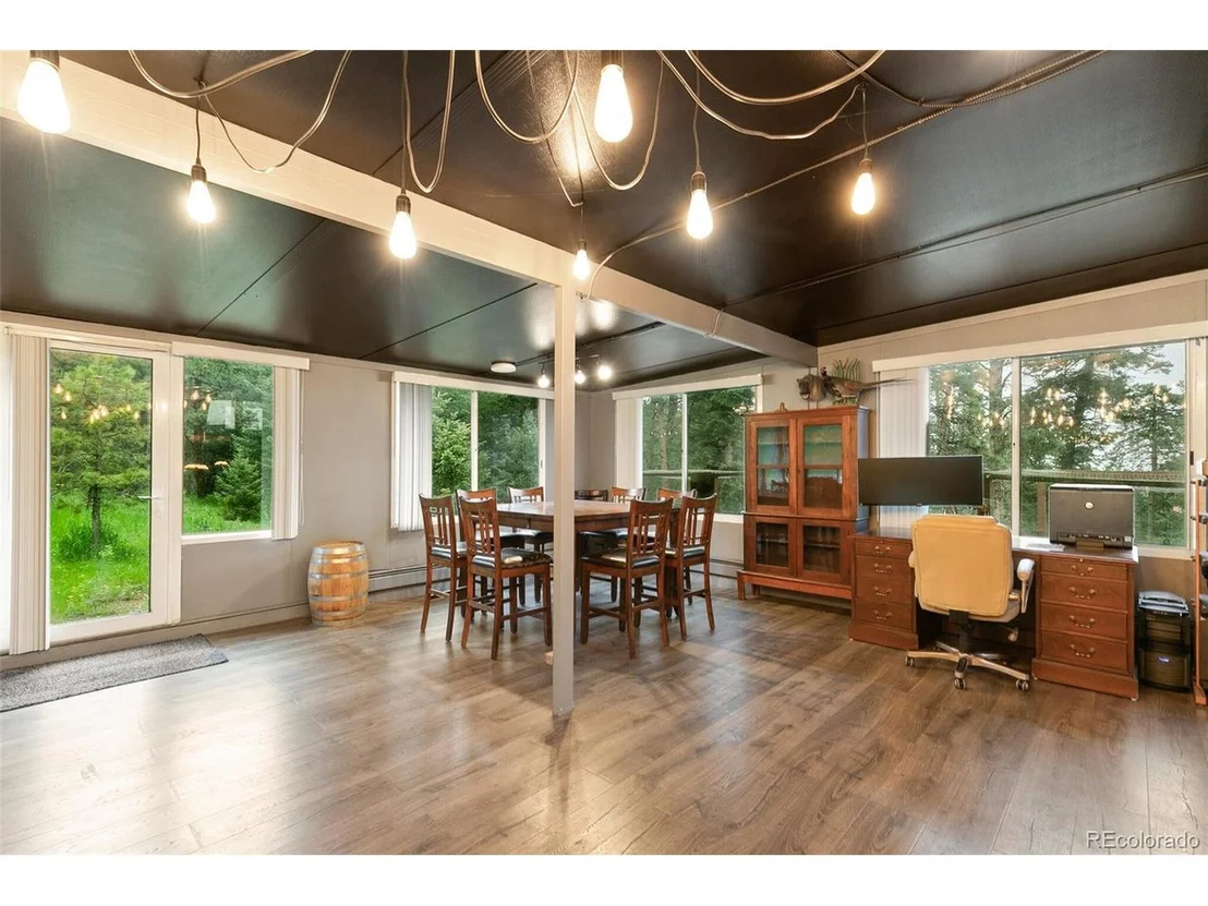 Photo of 9126 Sunrise Ln