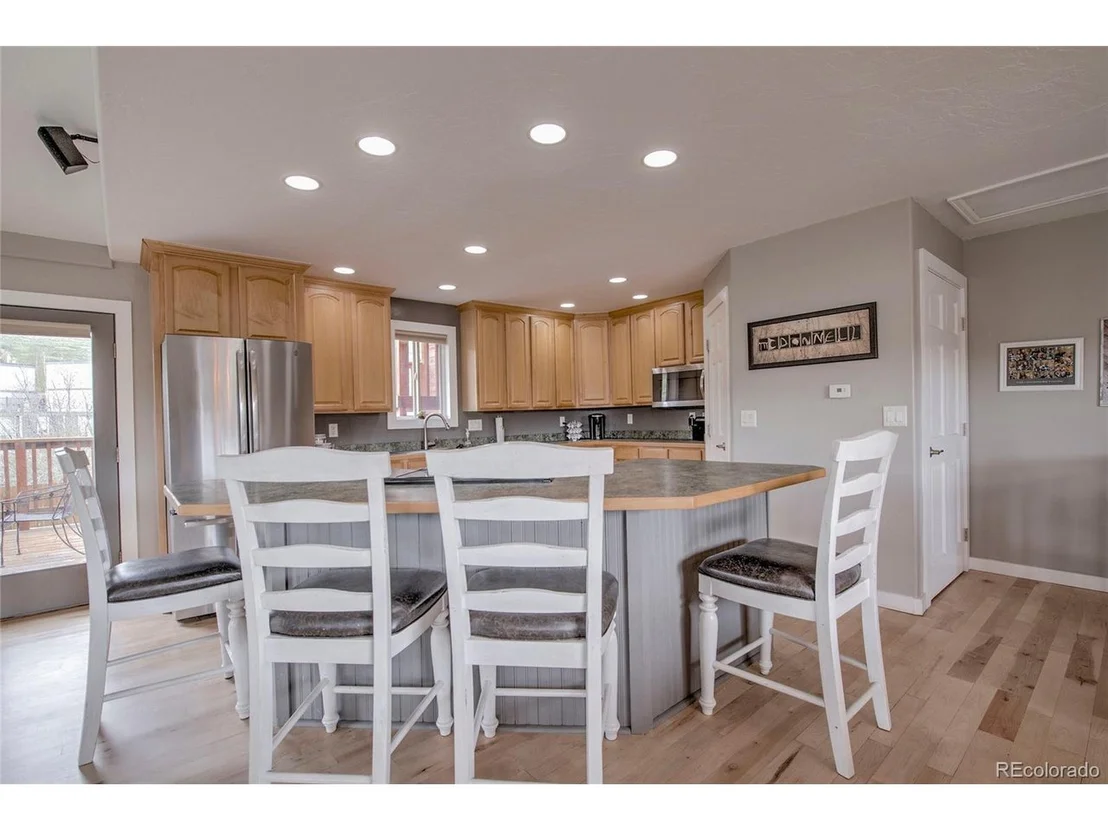 Photo of 231 Alpine Rd