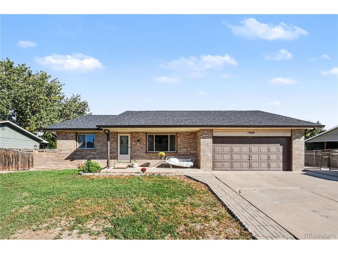Photo of 1066 Pinyon Dr