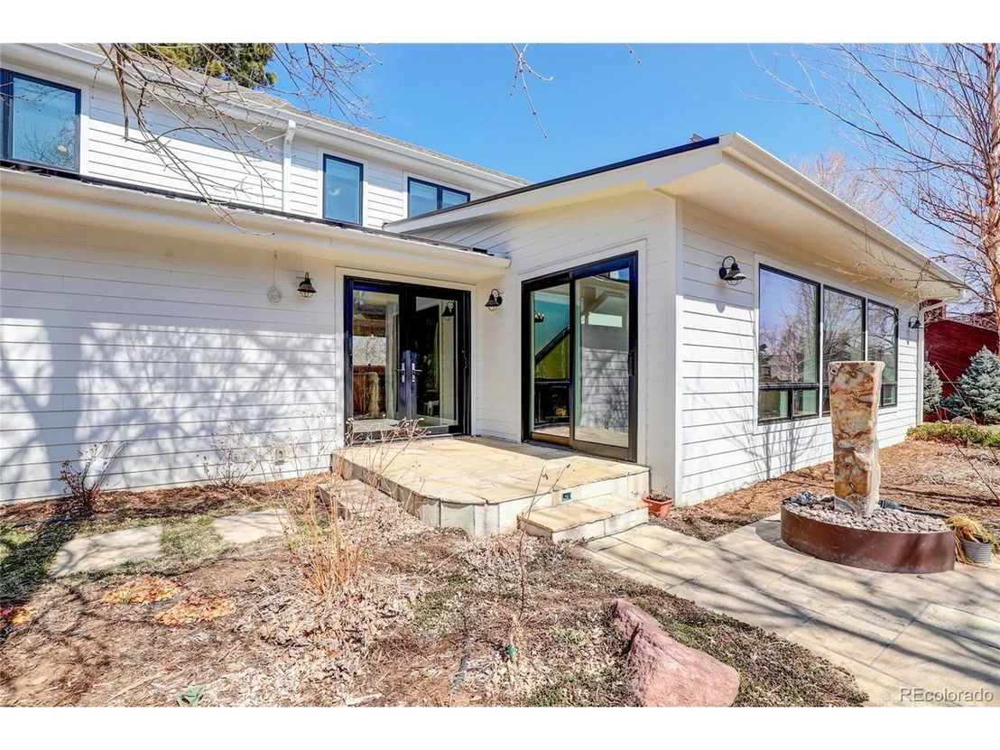 Photo of 956 Quince Ave