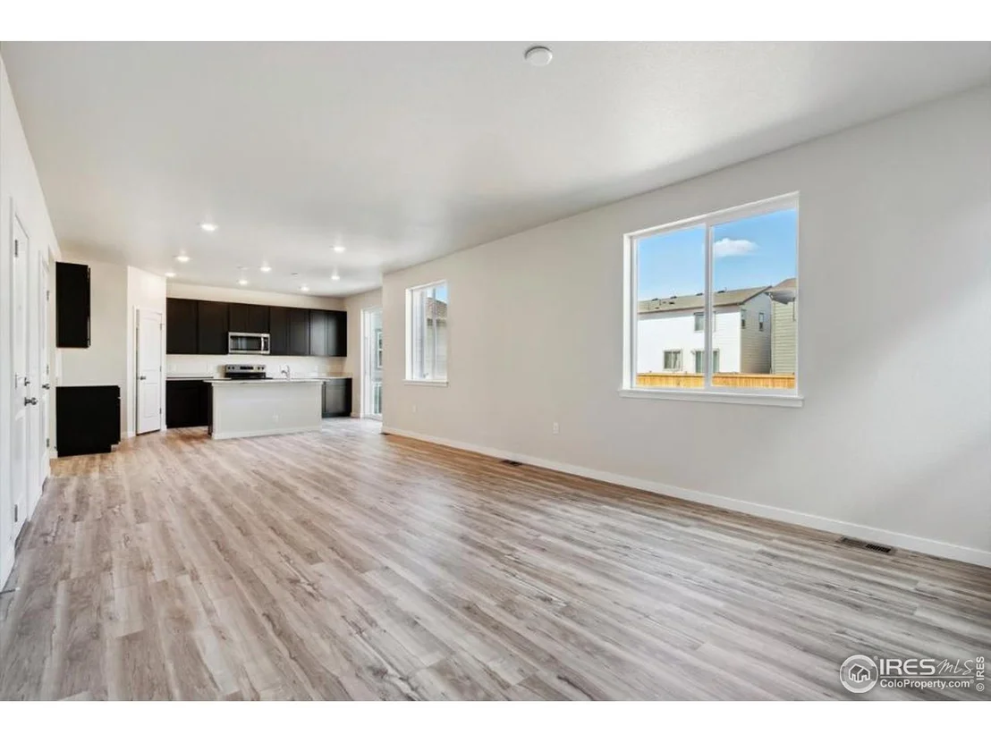 Photo of 4431 Trader St