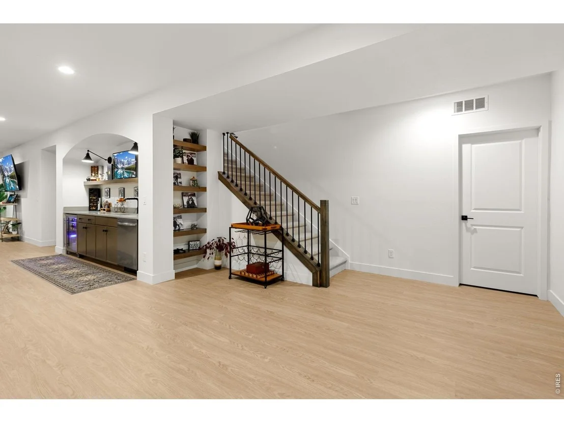 Photo of 843 Clydesdale Dr