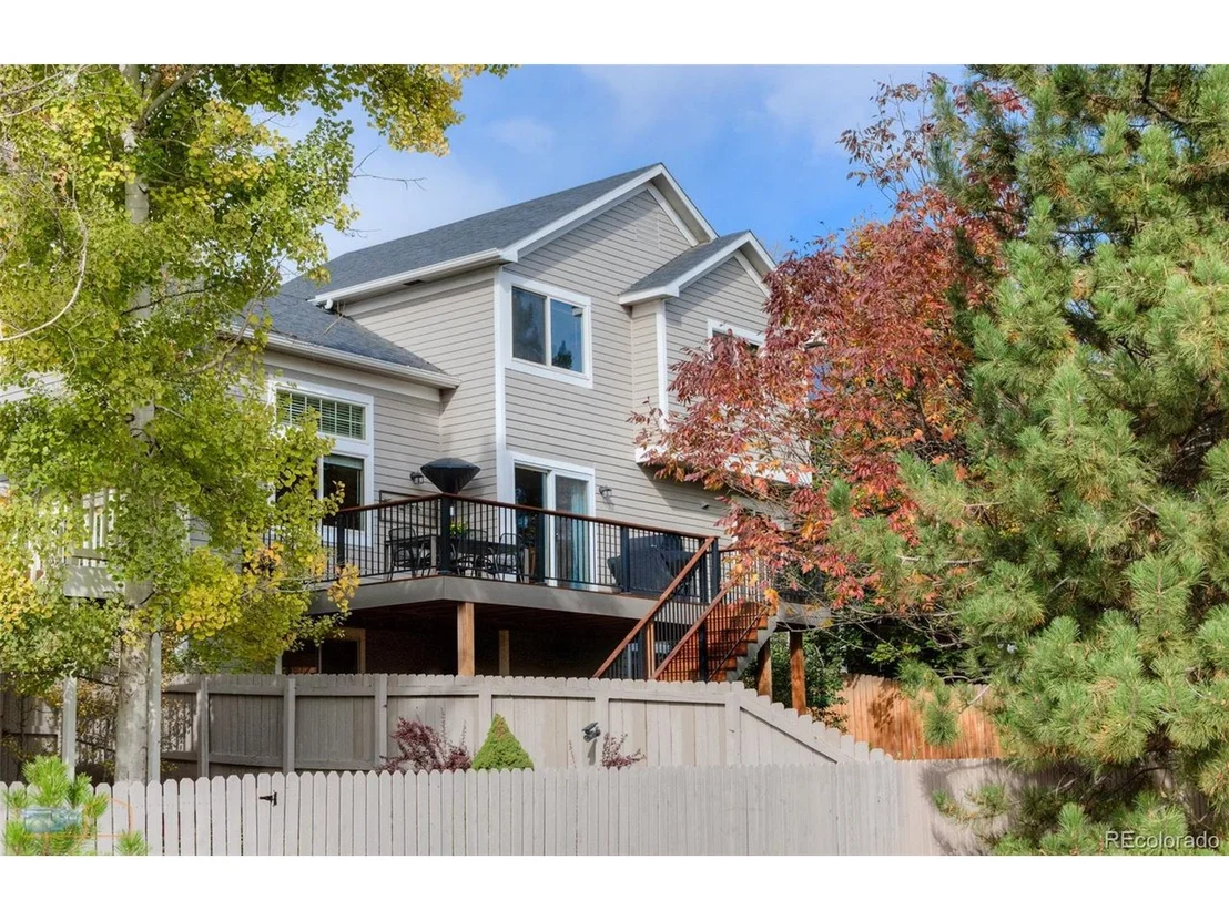 Photo of 592 Spruce Cir