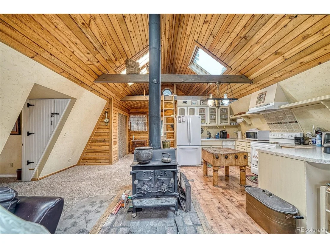 Photo of 2128 N Lodgepole Cir