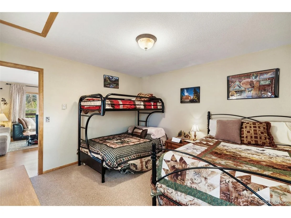 Photo of 274 Folsom Dr