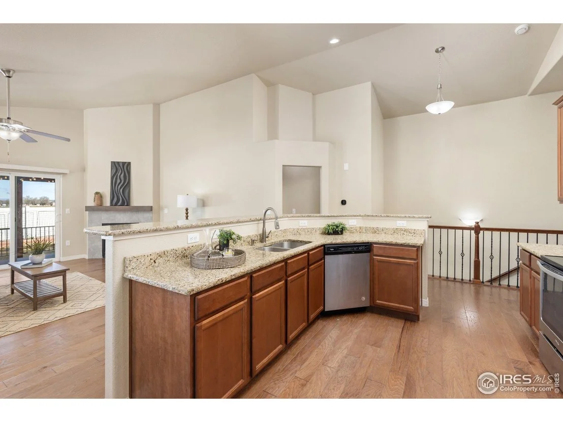 Photo of 6038 Carmon Dr