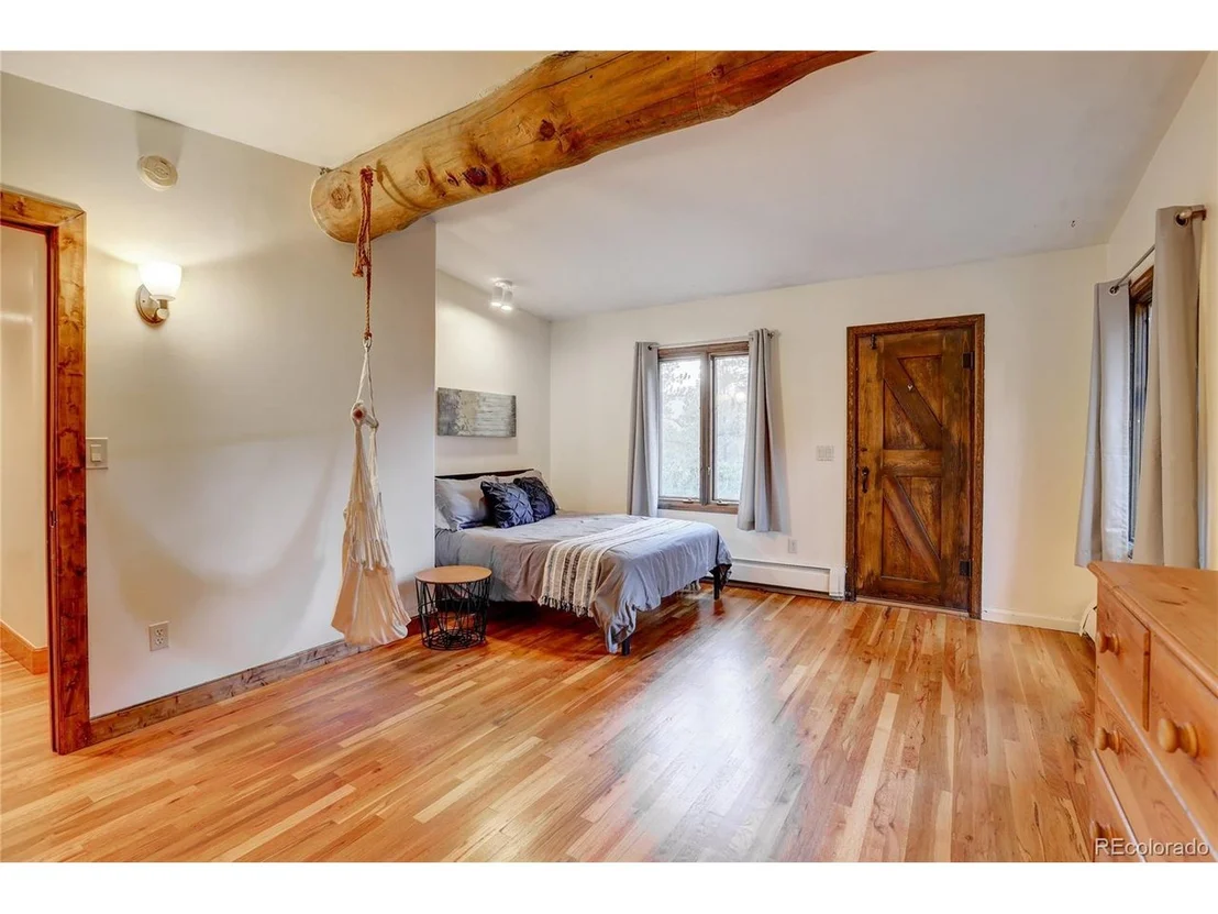 Photo of 28660 Douglas Park Rd