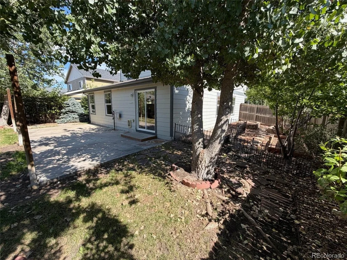 Photo of 886 Sagebrush Dr