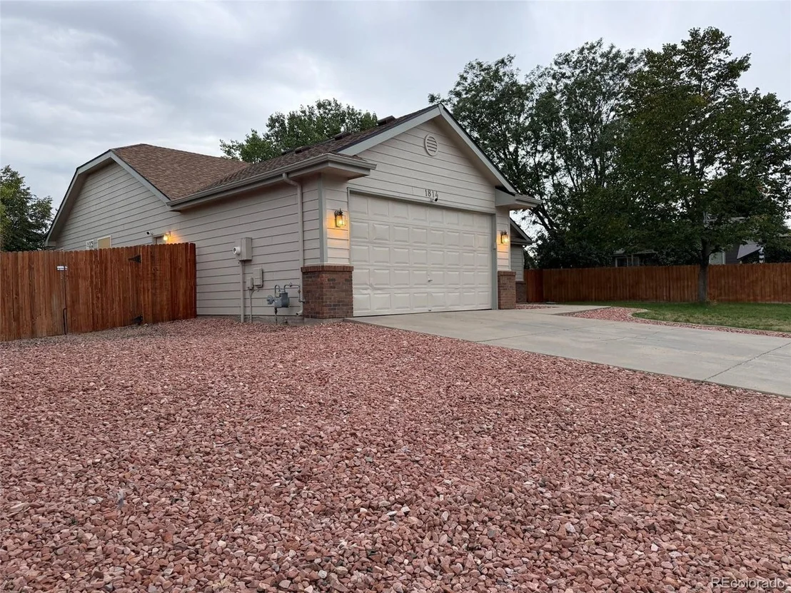 Photo of 1814 Chesapeake Cir