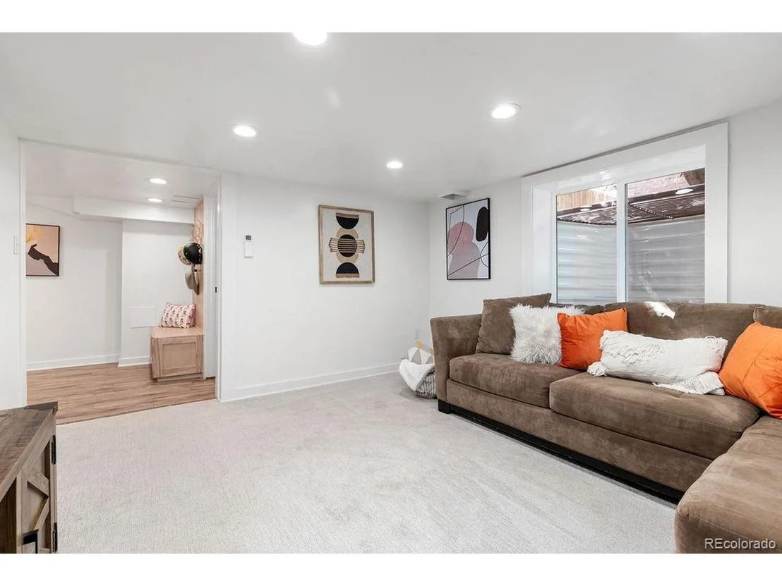 Photo of 3036 W 40th Ave