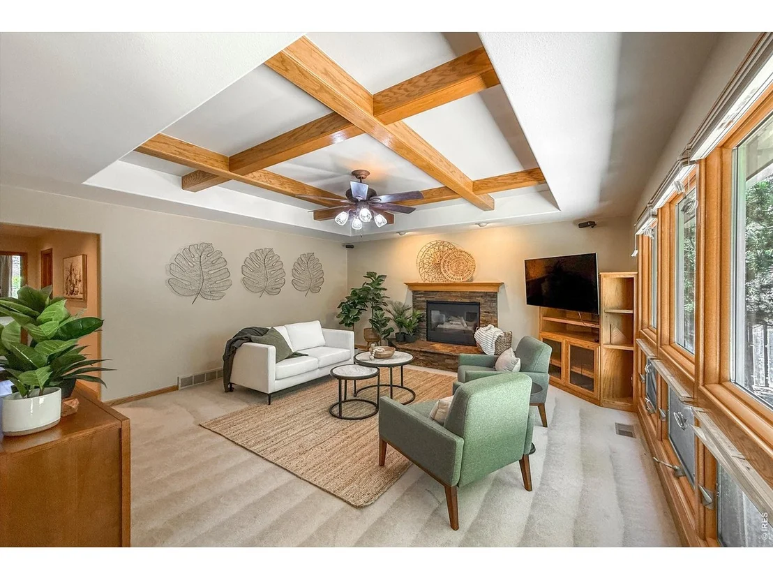 Photo of 2010 Emerald Dr