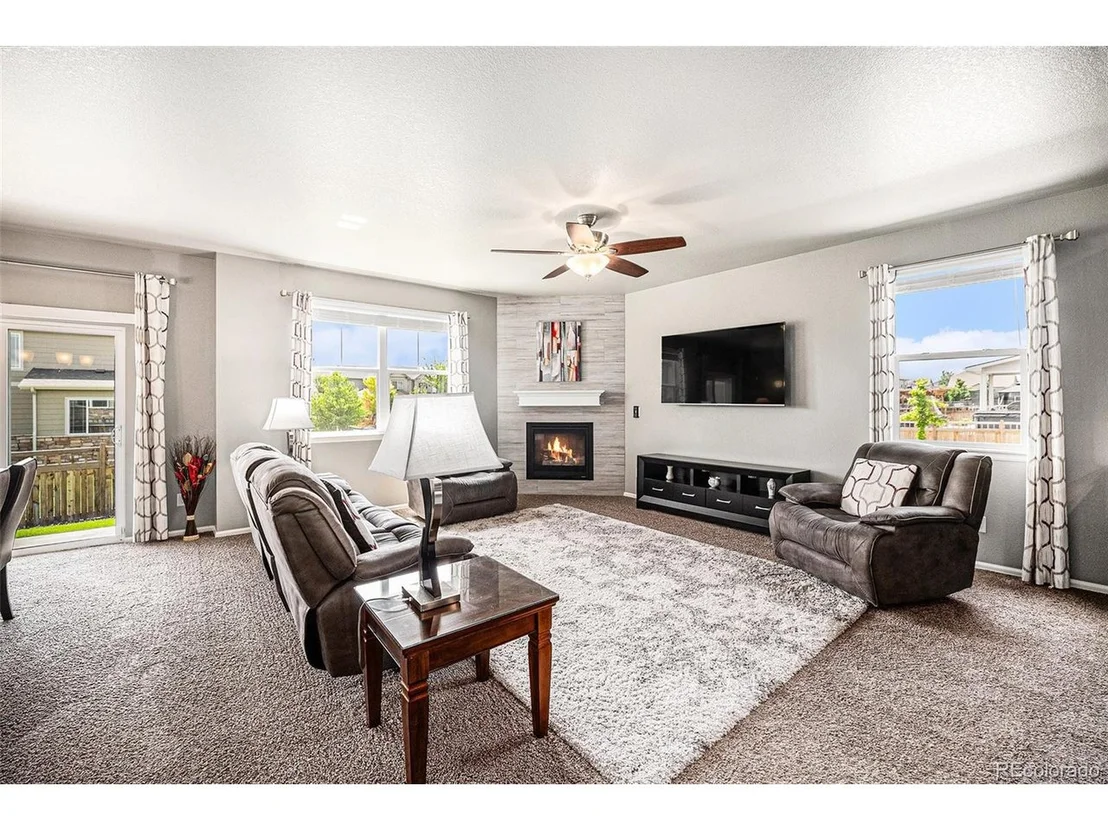 Photo of 686 Iris St