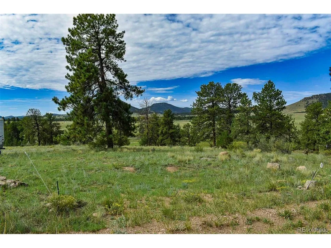 Photo of 32 Peak Dr