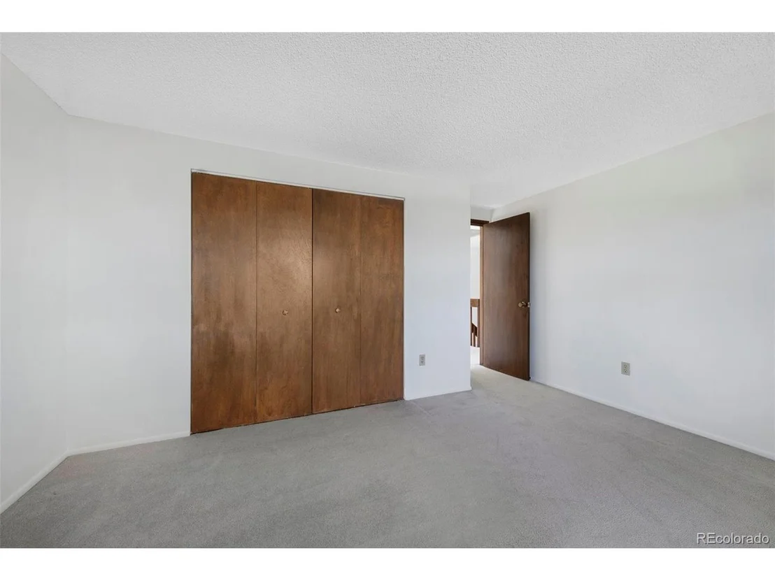 Photo of 8797 Iris St