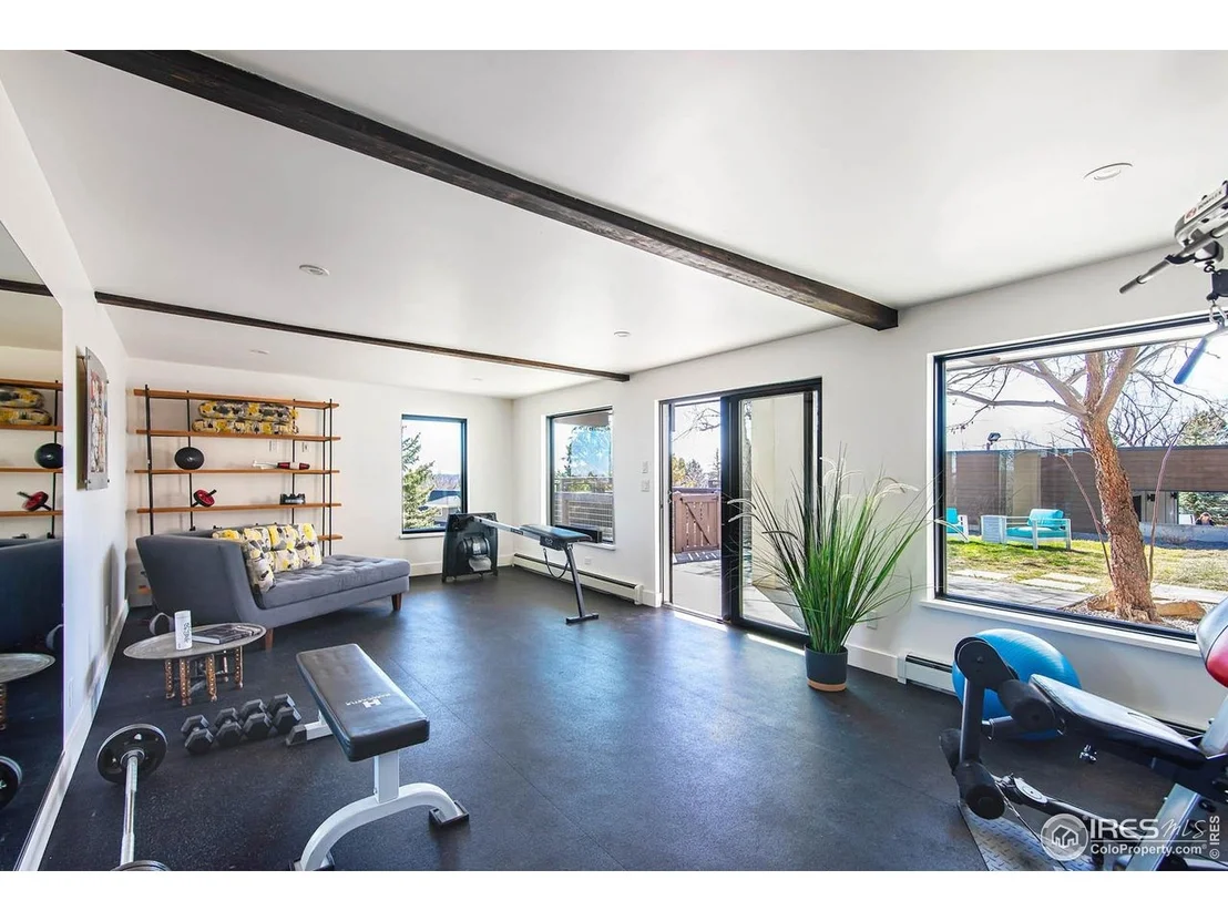 Photo of 210 Cactus Ct