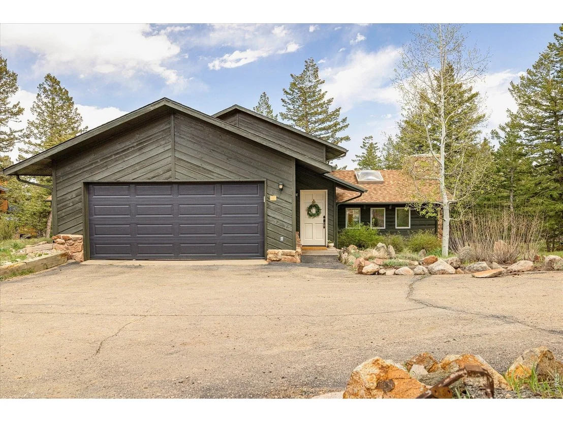 Photo of 124 Deer Trail Cir