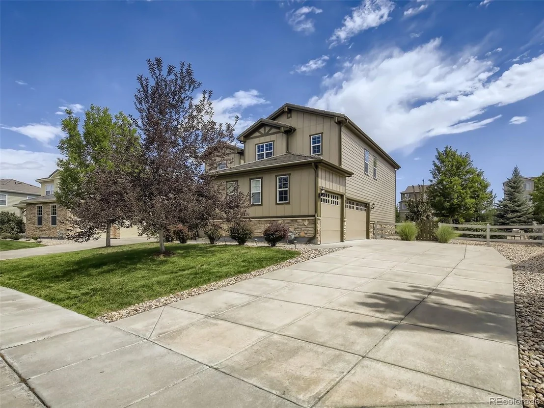 Photo of 2647 Gray Wolf Loop