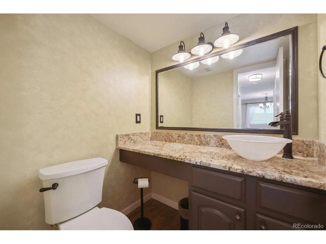 Photo of 6687 Devinney Ct