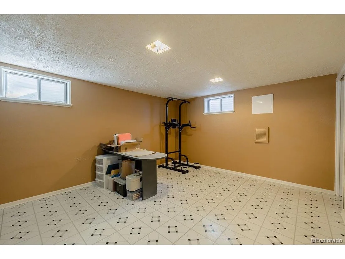 Photo of 13493 Omega Cir