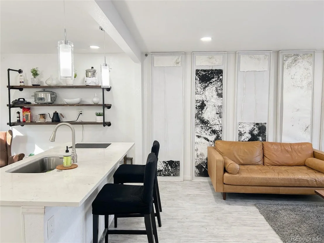 Photo of 8217 Explorador Calle