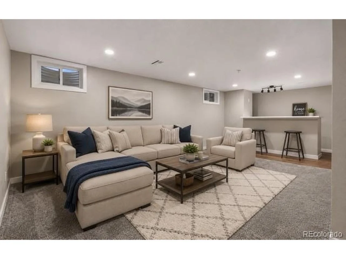 Photo of 100 Emerald St