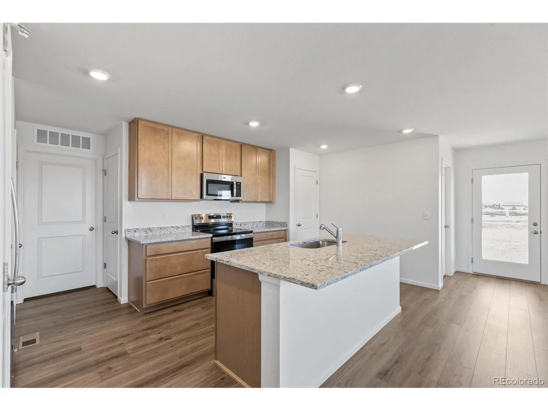 Photo of 47357 Bluebell Ave