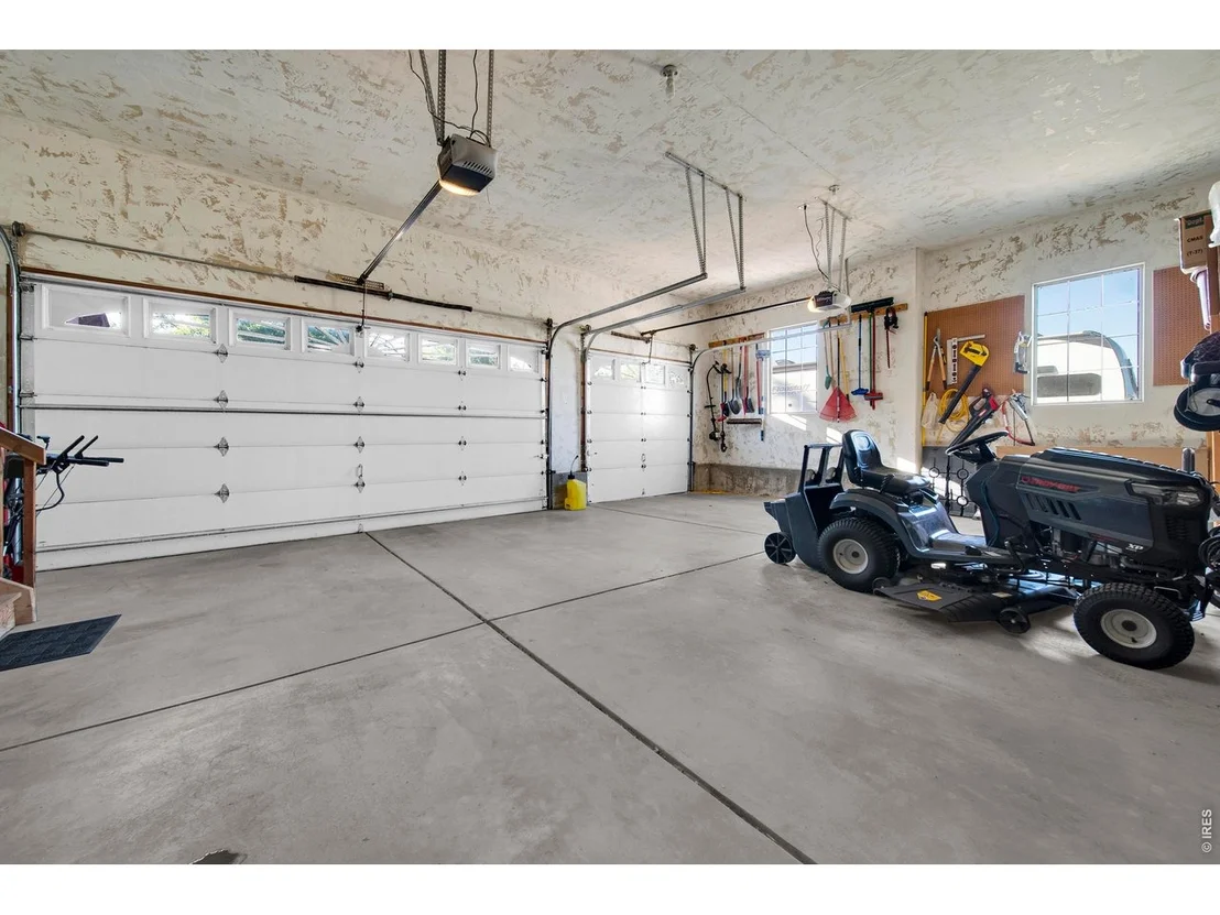 Photo of 48 Bachar Dr