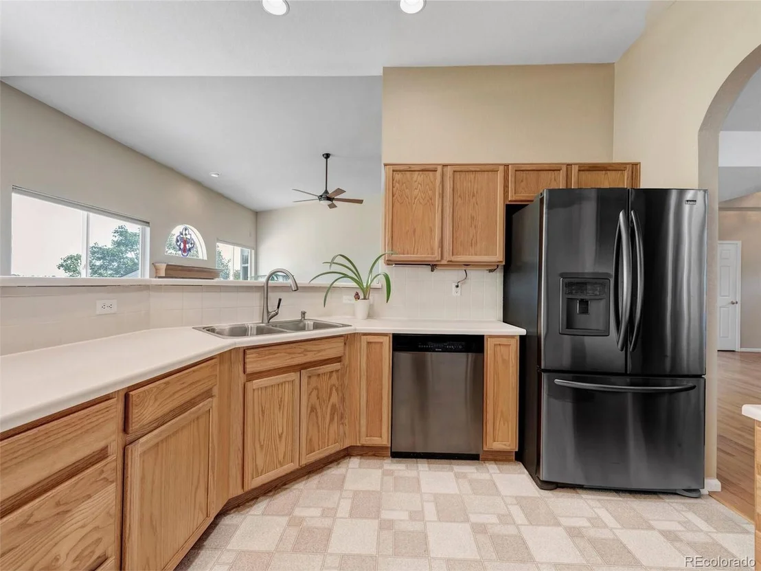 Photo of 658 Clarendon Dr