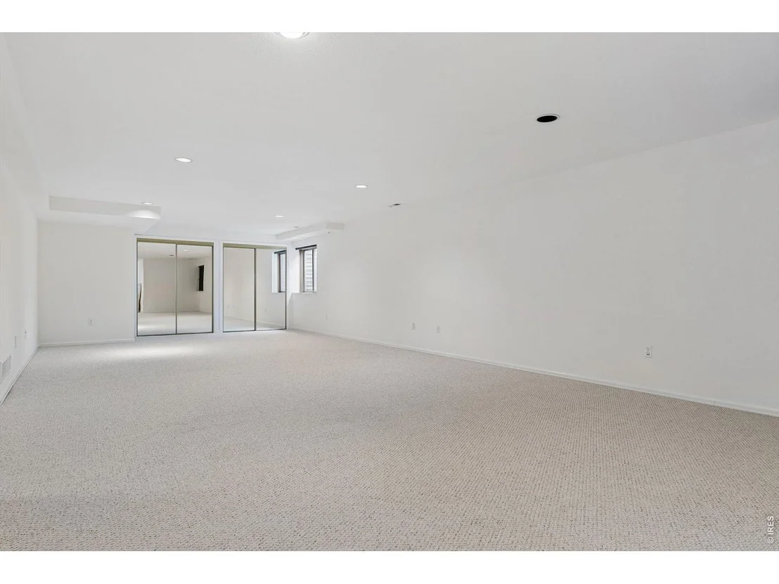 Photo of 6852 Peppertree Dr