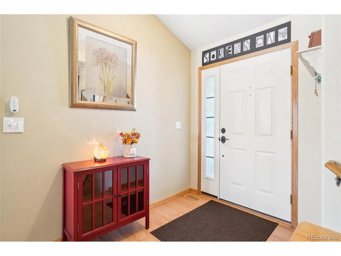 Photo of 556 Barnwood Dr