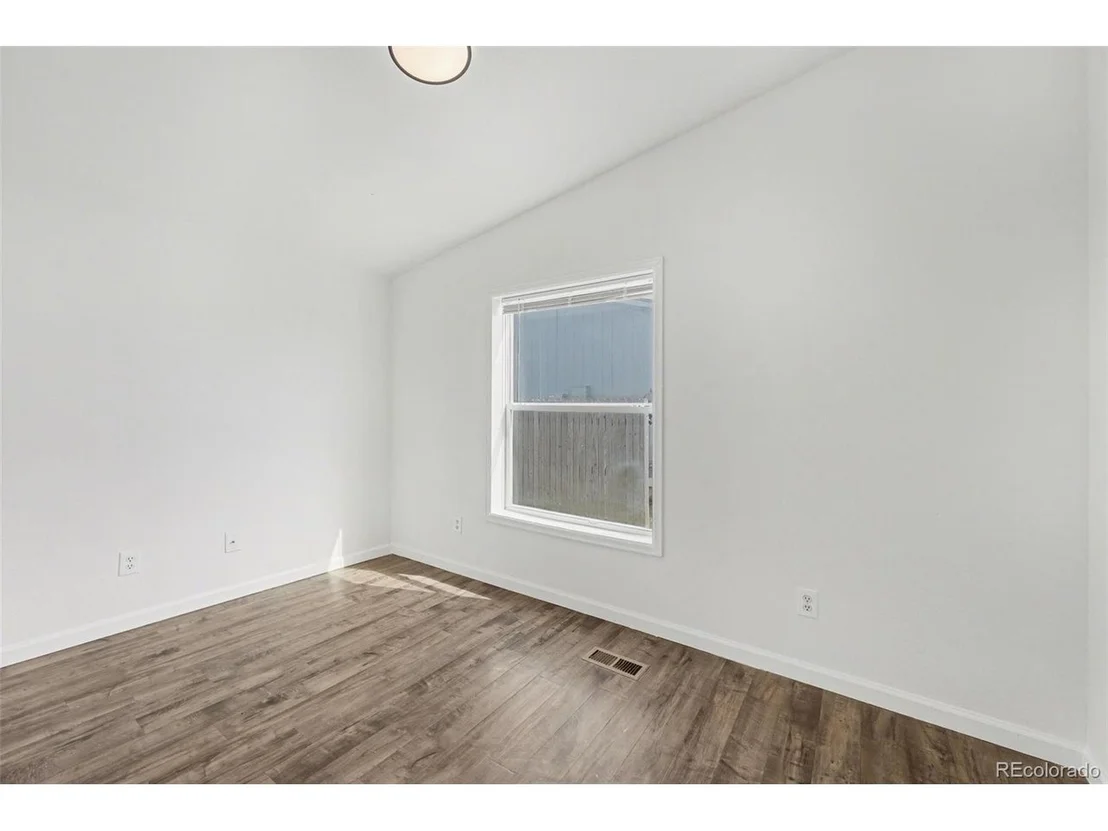 Photo of 70 Jennifer Cir